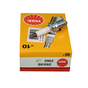 شمع پایه کوتاه NGK ژاپن BKR6E 6962 جعبه ۱۰عددی